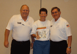 Lynn Pricer Receives 35 Year Award